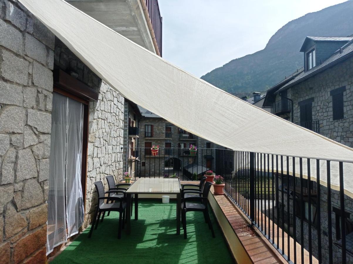 Vivienda Benasque Ibonetアパートメント エクステリア 写真